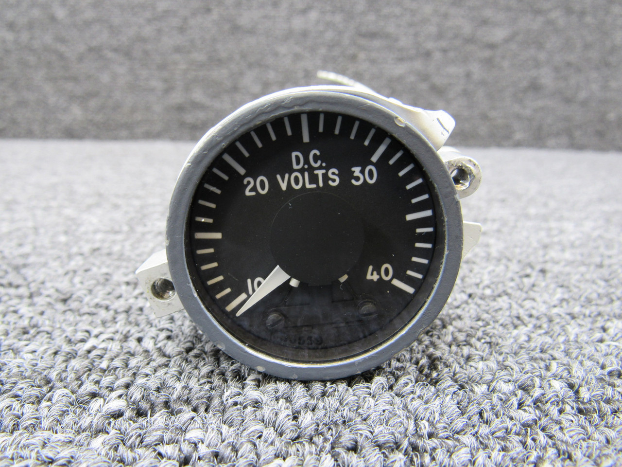153LV30A (Alt: C662502-0101) Lewis Voltmeter Ind w Bracket & Connector 153LV30A (Alt: C662502-0101) Lewis Voltmeter Ind w Bracket & Connector